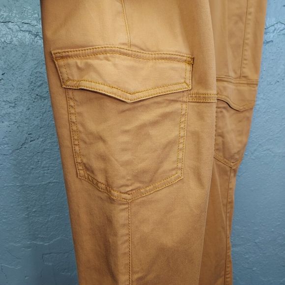 Cabi Cargo Pants Women's 6 Paper Bag Chino Cashew Brown Canvas High Rise no belt - Picture 3 of 15